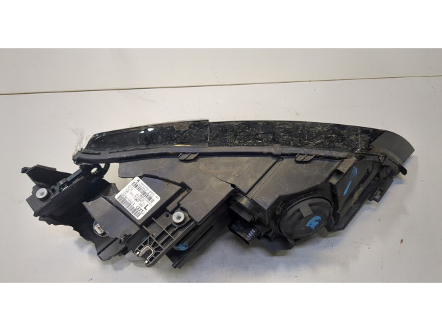 Фара передняя Audi A7 2010-2014 левая