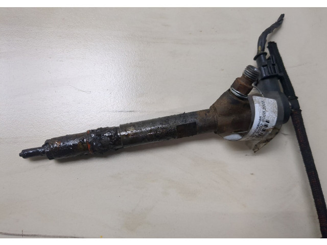 Форсунка топливная Jeep Liberty 2002-2006