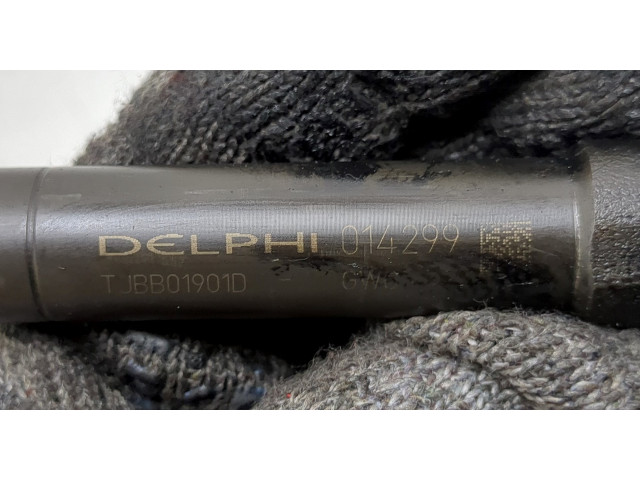 Форсунка топливная  Opel Combo 2001-2011    821153, 98437712     