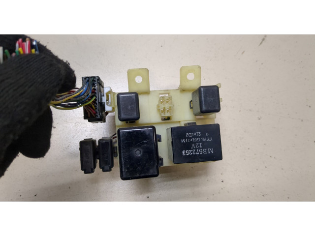 Блок реле Mitsubishi Montero Sport / Pajero Sport 1996-2008 3.5