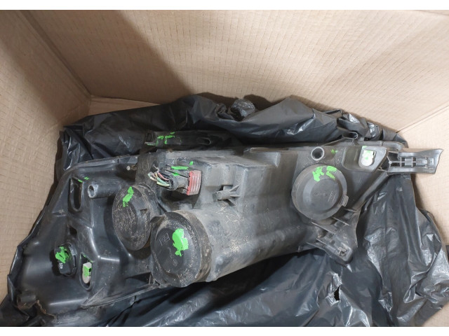 Фара передняя Peugeot Expert 2007-2016 правая