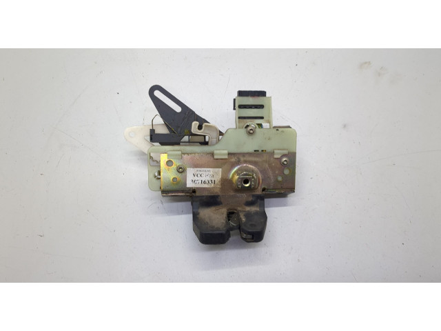 Замок багажника  Volvo V70 2001-2008       