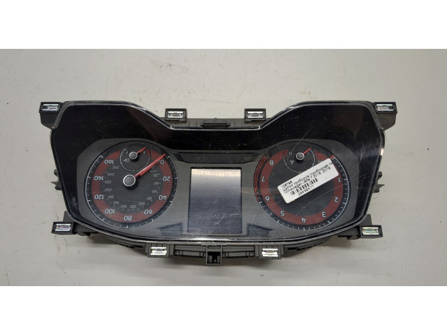 Панель приборов Volkswagen Jetta 7 2018- 17A920840A