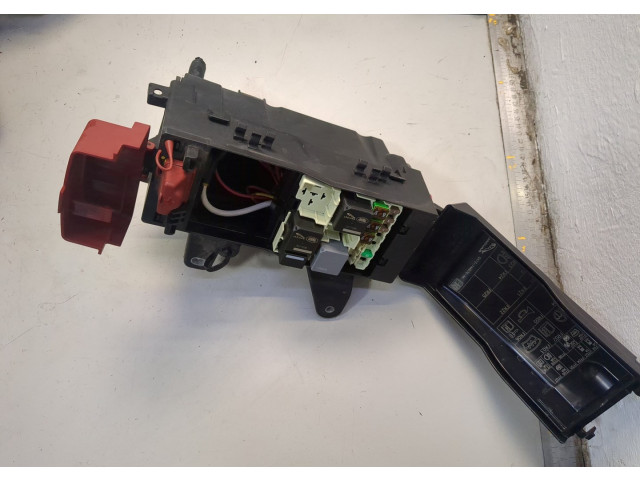 Блок предохранителей Jaguar XE 2015-2025