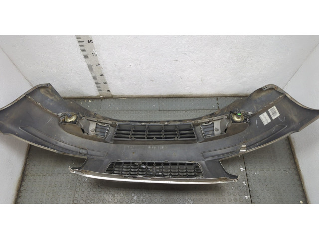 Решетка радиатора  Volvo S40 2004-          