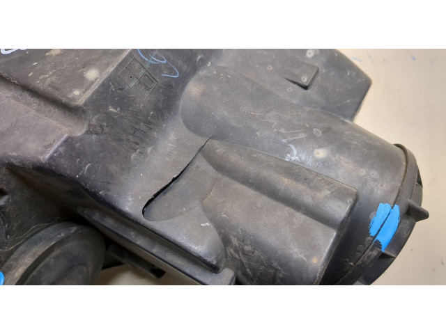 Фара передняя  Volkswagen Golf 5 2003-2009 левая 