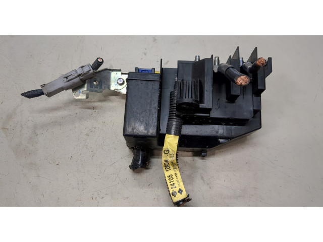 Блок предохранителей  Infiniti FX 2008-2012      241051DR0A   