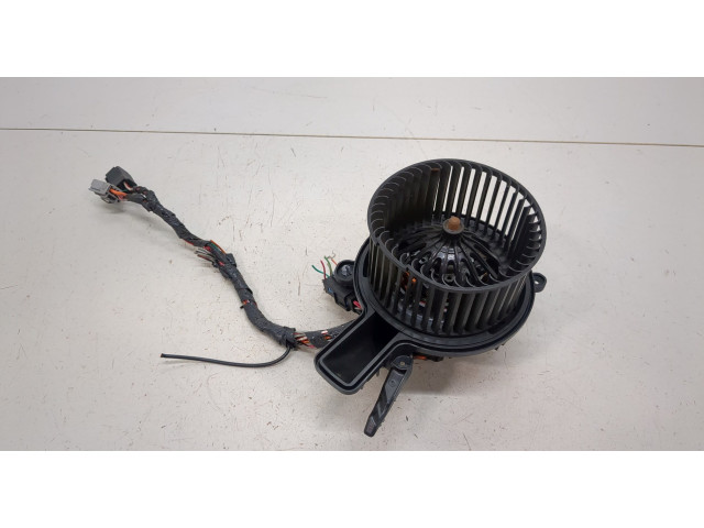 Моторчик печки  Chevrolet Tahoe 2006-2014 84156077    84156077   