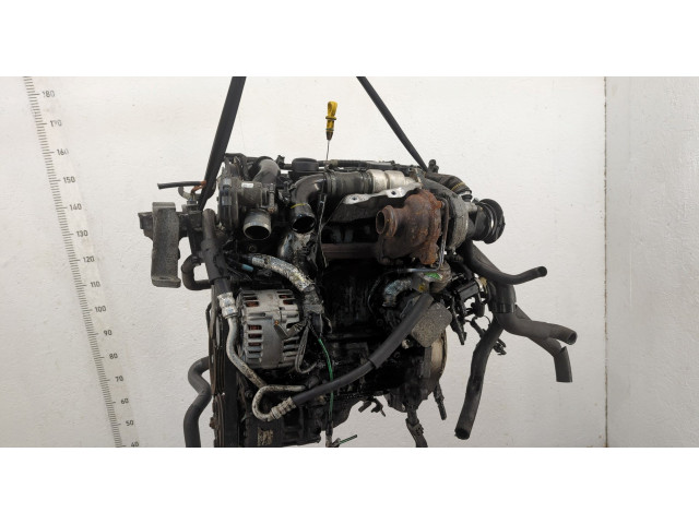 Форсунка топливная  Mazda 5 2010-2015    Y65013H50C     