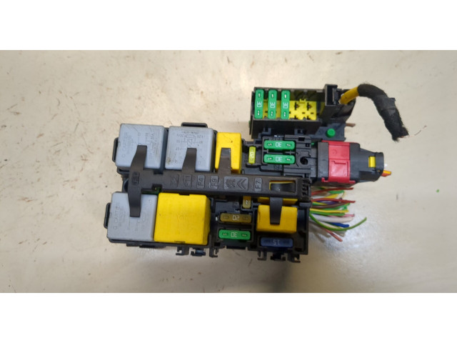 Блок предохранителей Citroen C4 Picasso 2016-2018 1.2