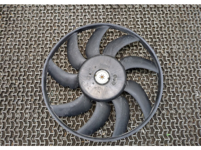 Вентилятор радиатора Audi Q3 2014-2018 2.0 бензин