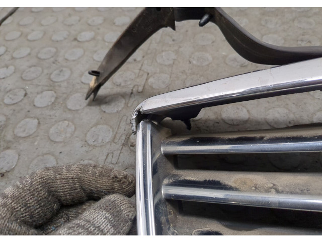 Решетка радиатора Infiniti EX35