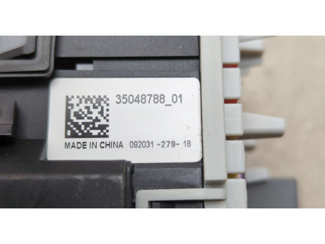 Блок предохранителей GMC Terrain 2017-2024 35048788