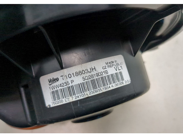 Моторчик печки Skoda Octavia (A7) 2013-2023 5Q2819021B 5Q2819021B