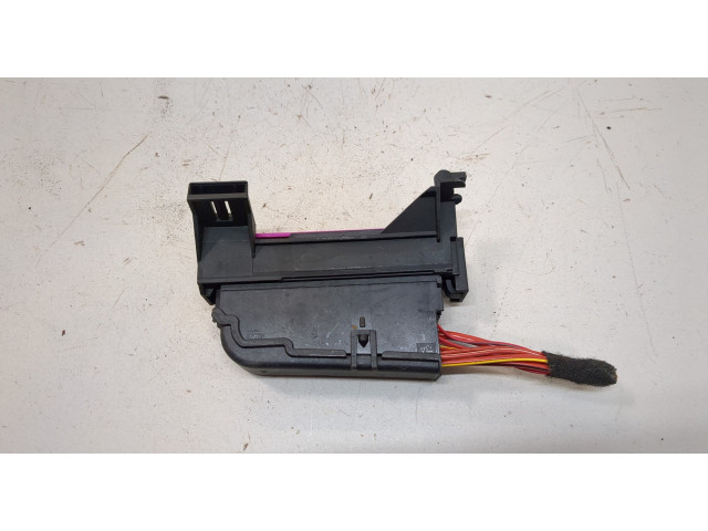 Блок предохранителей  Audi A1 (8X) 2010-2018         