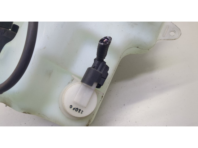 Бачок омывателя  Ford Explorer 2010-2015 BB5317B613   