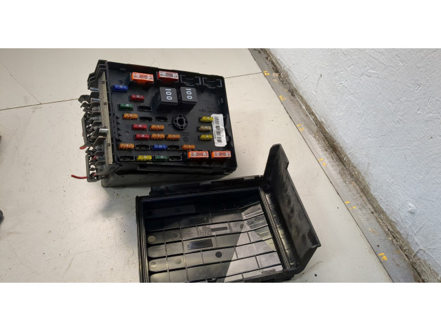 Блок предохранителей Volkswagen Passat CC 2012-2017