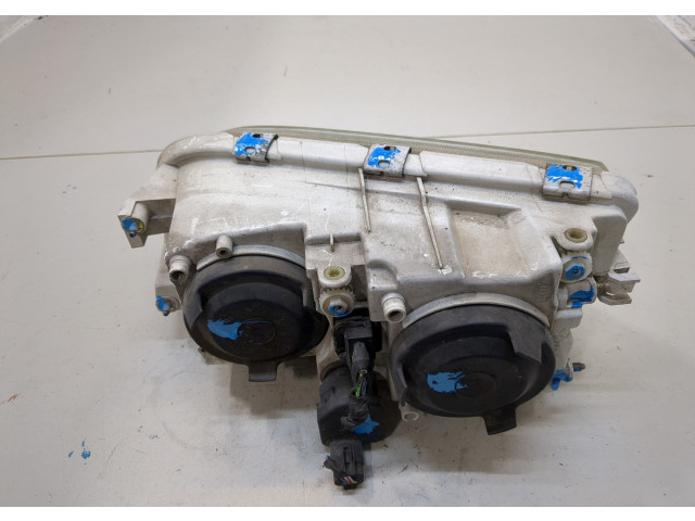 Фара передняя  Volvo S40 / V40 1995-2004 правая 