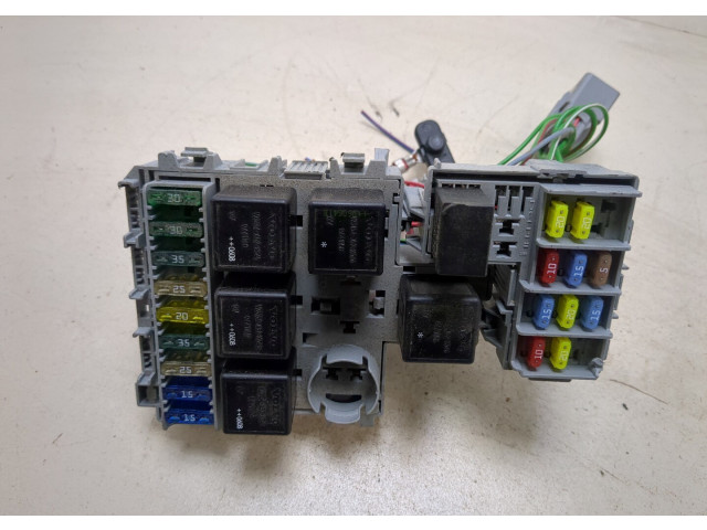 Блок предохранителей  Volvo XC90 2002-2006         