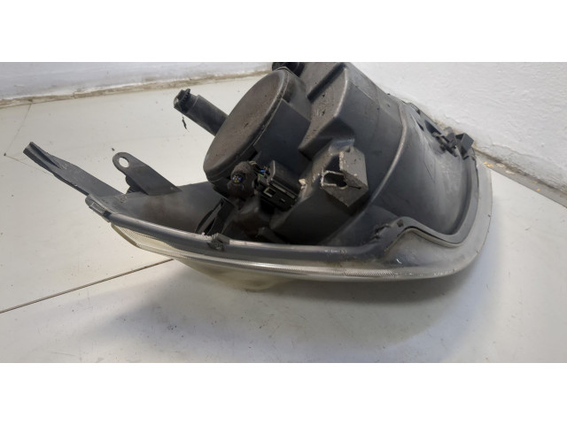 Фара передняя  Ford Fiesta 2001-2007 левая 