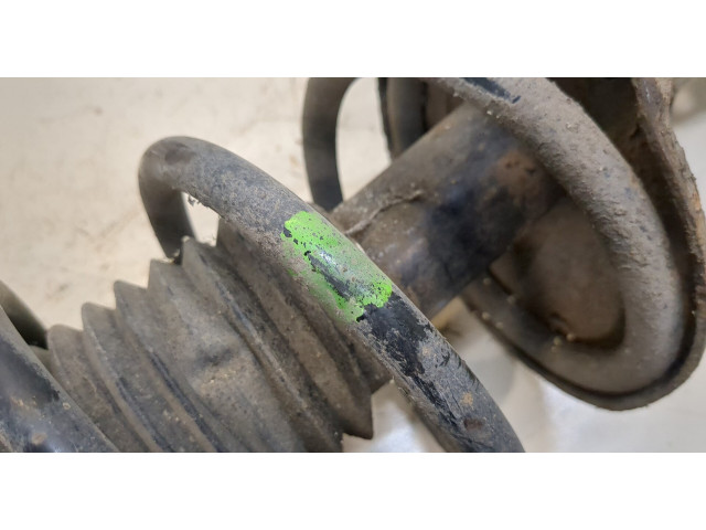 Стойка амортизатора  Suzuki Grand Vitara 2005-2015      1.9  дизель