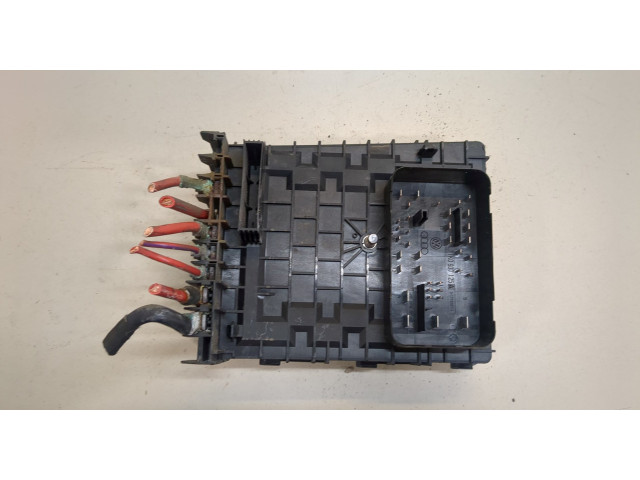 Блок предохранителей Volkswagen Golf Plus 1K0937125A