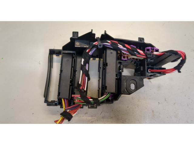 Блок предохранителей Audi A5 2011-2016