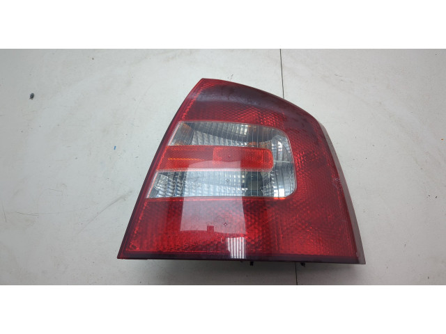 Задний фонарь