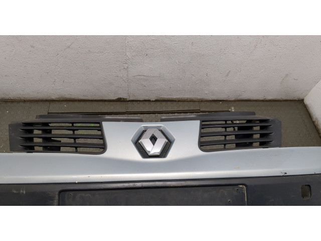 Решетка радиатора  Renault Espace 4 2002-          