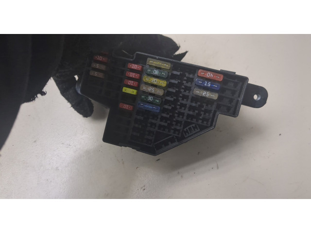Блок предохранителей Volkswagen Jetta 5 2004-2010 1K2941824 1.6