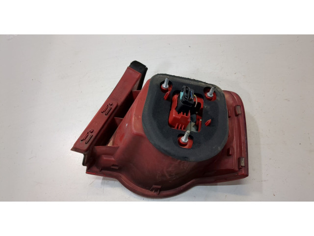 Задний фонарь          