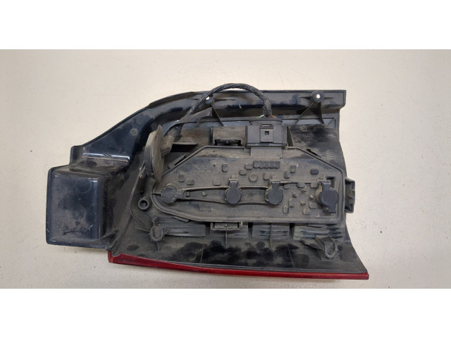 Задний фонарь          