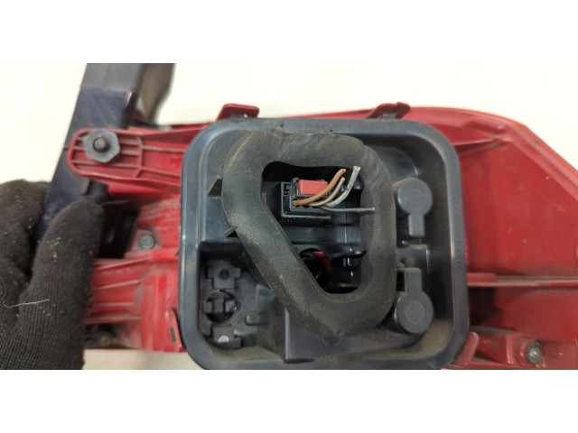 Задний фонарь