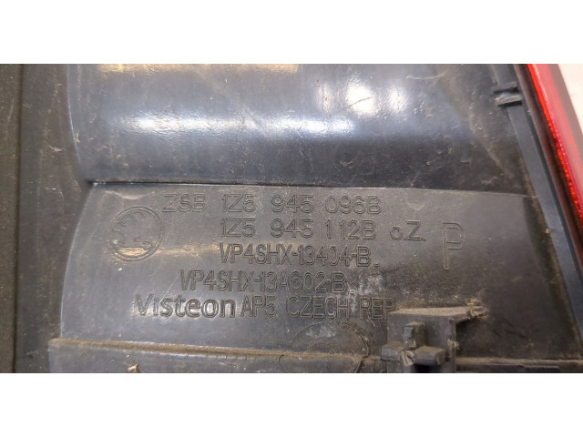 Задний фонарь