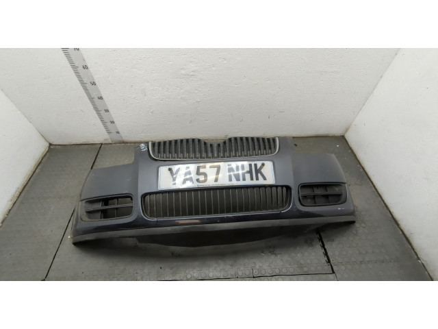 Решетка радиатора  Skoda Roomster 2006-2015          