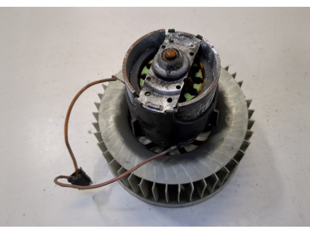 Моторчик печки  Skoda Fabia 1999-2004        