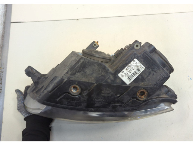 Фара передняя  Volkswagen Passat 6 2005-2010 левая 