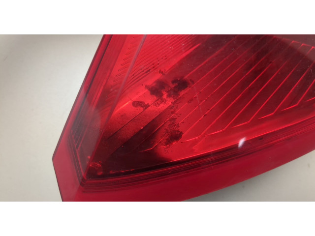 Задний фонарь