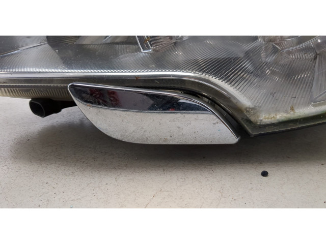 Фара передняя  Skoda SuperB 2008-2015 левая 