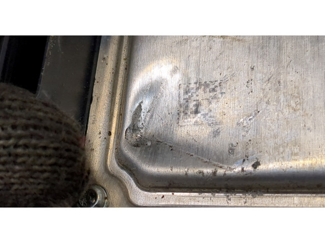 Радар круиз контроля Tesla Model 3 110864700D