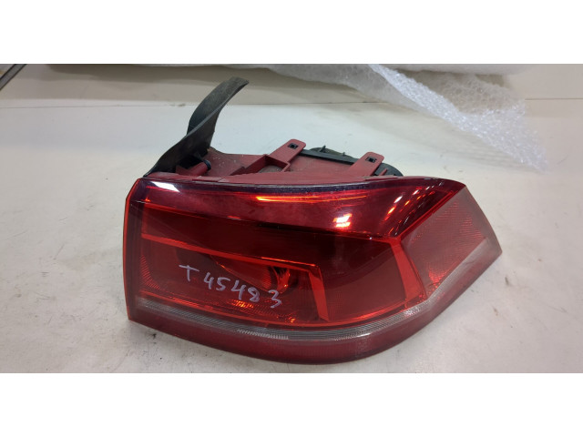 Задний фонарь