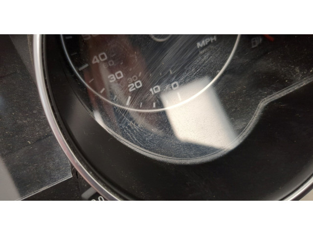 Панель приборов  Audi A5 (8T) 2007-2016       8T0920951E     