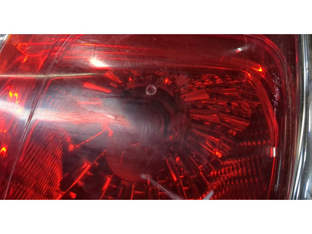 Задний фонарь Mitsubishi L200 2015-2019
