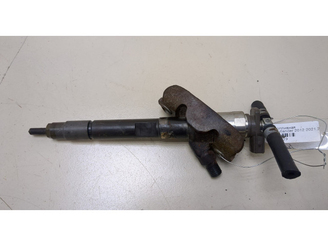 Форсунка топливная Mitsubishi Outlander 2012-2021 1465A323