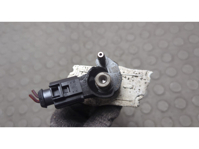 Форсунка топливная Volkswagen Passat 6 2005-2010 03L130277, 0445116030