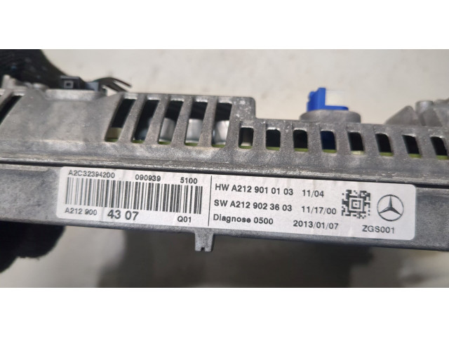 Дисплей бортового компьютера Mercedes E W212 2009-2013