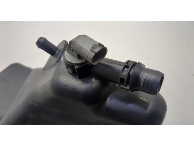 Бачок расширительный BMW 7 E65 2001-2008 17137647713, 7647713