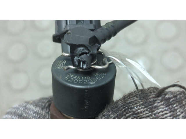 Форсунка топливная  Volvo S40 / V40 1995-2004    0445110146     