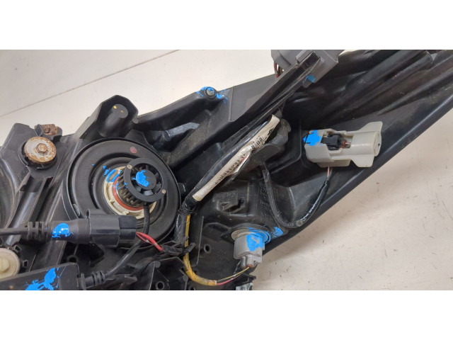 Фара передняя Mazda 3 (BL) 2009-2013 правая