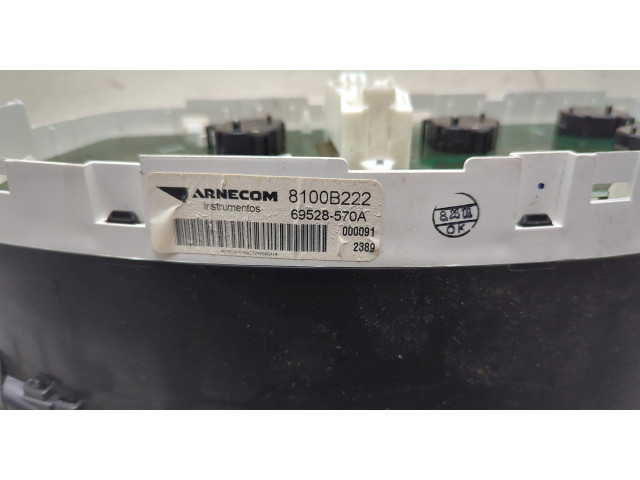 Панель приборов Mitsubishi Galant 2004-2012 8100B222